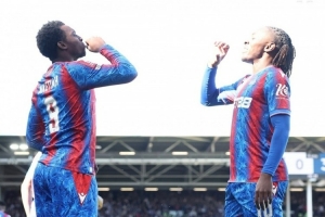 水晶宫3-0完胜富勒姆晋级足总杯半决赛，近6个客场全胜且一球不失